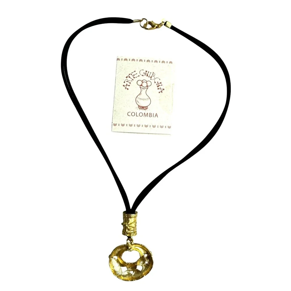 Arte Chibcha Pre‑Colombian Gold‑Plated Pendant on Velvet‎ Cord